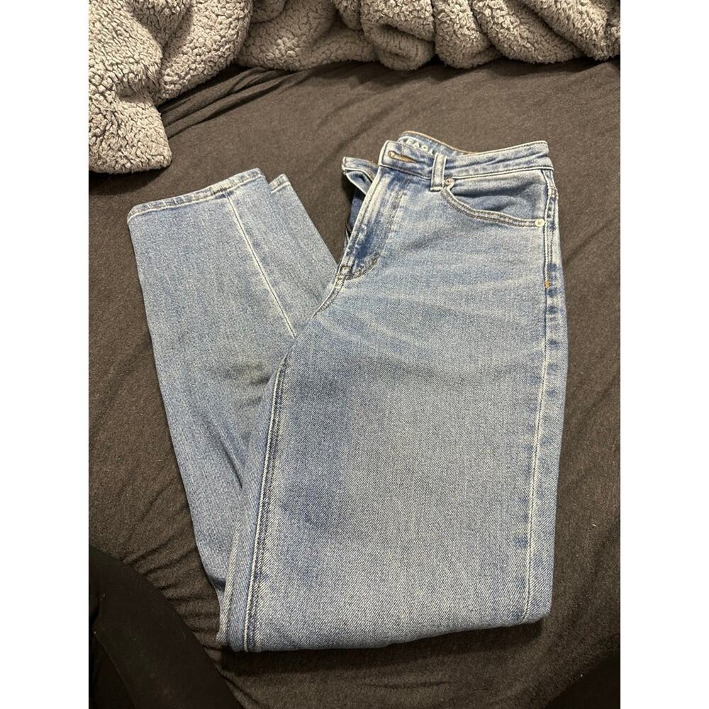 American Eagle Light Wash Skinny Jeans Size 2